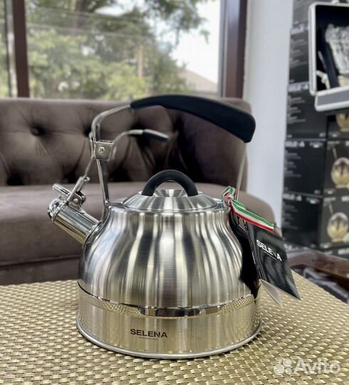 Чайник Selena