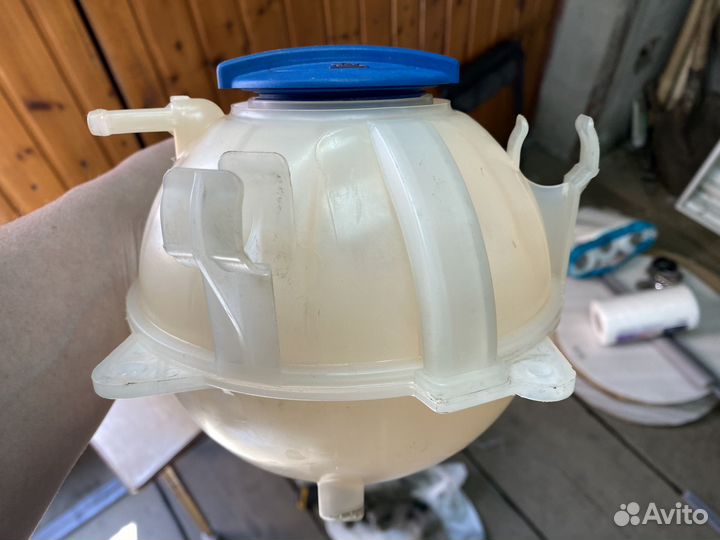 Бачок расширительный VAG оригинал