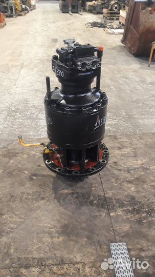 Редуктор поворота платформы JCB JS330LC