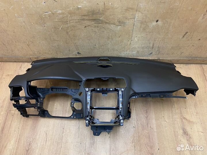 Торпедо Ford Mondeo 5 Оригинал Не перетянута