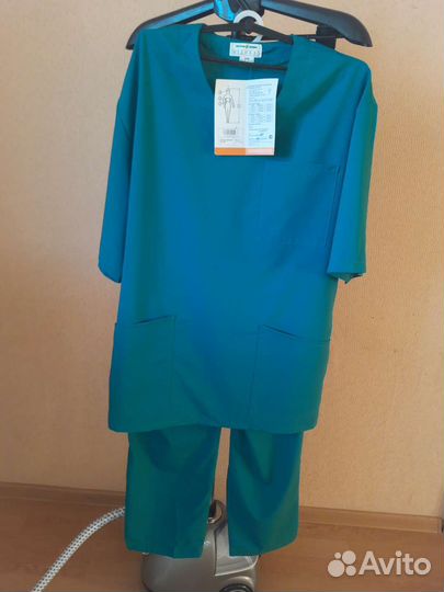 Медицинский костюм