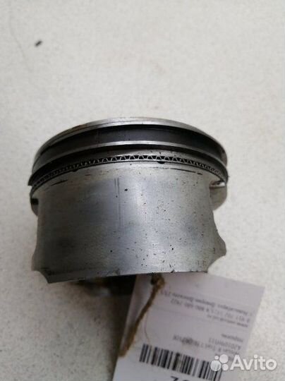 Поршень Nissan X-Trail T30 QR25DE