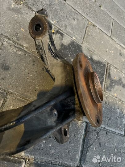 Поворотный кулак smart fortwo 451 правый