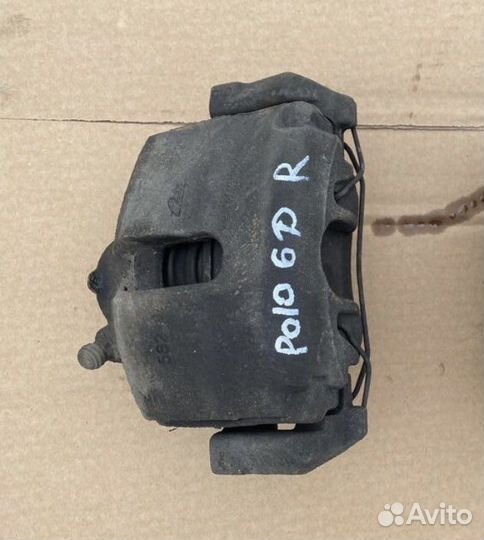 Супорт правый Volkswagen Polo 5 седан