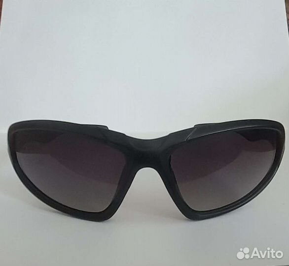 Солнцезащитные очки мужские