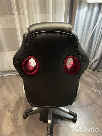 Компьютерное кресло