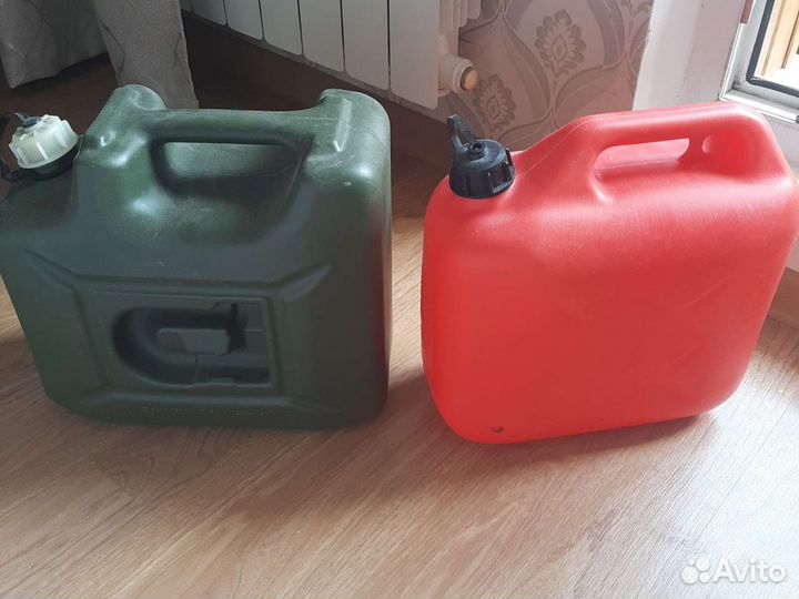 Канистра пластиковая 10 литров
