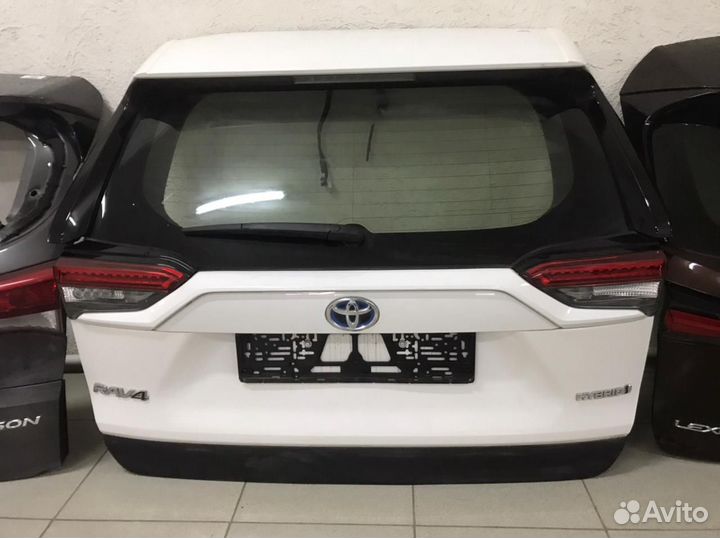 Крышка багажника Toyota RAV 4 xa 50 оригинал