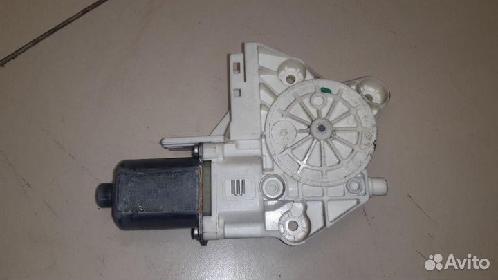 Моторчик стеклоподъемника передний правый без блок