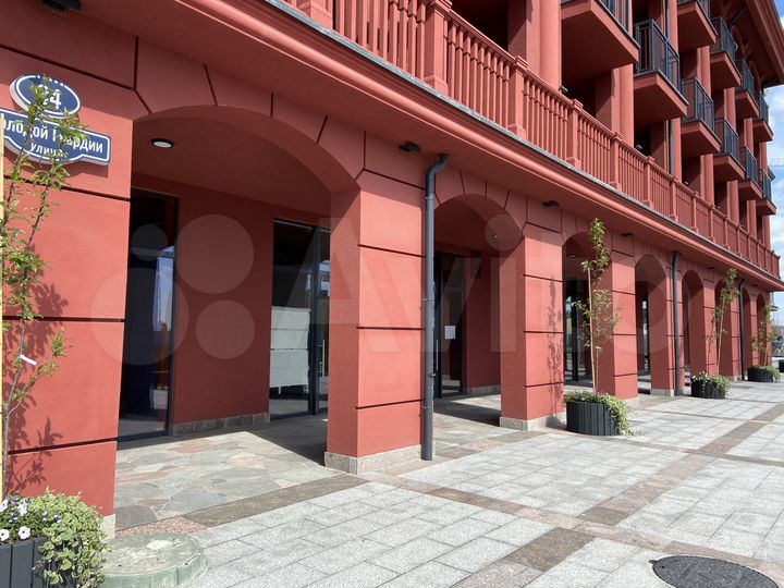 3-к. квартира, 119,3 м², 4/9 эт.