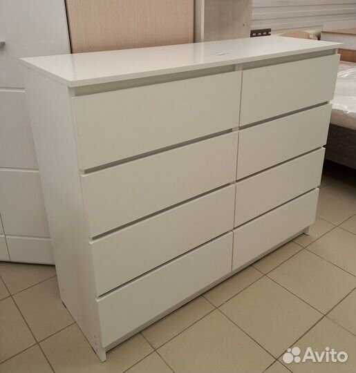 Комод для одежды, 8 ящиков