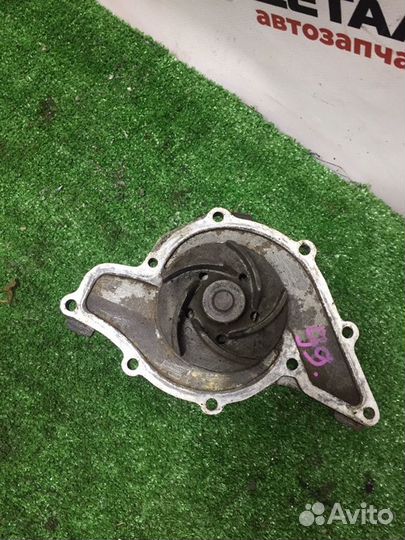 Помпа Audi A6 универсал 2.5 AKN 2000