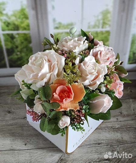 Букет роз и орхидей из мыла