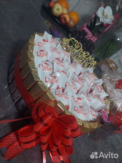 Торты из конфет на заказ