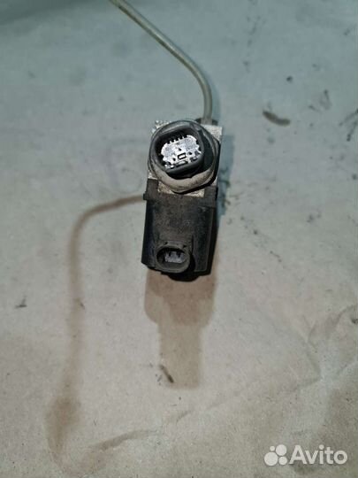 Блок клапанов пневмоподвески Mercedes W211/CLS219