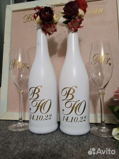 Свадебные бутылки, бокалы, свечи