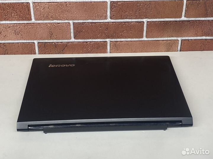 Игровой Lenovo i3\12gb\m330-2gb\ssd240 ноутбук