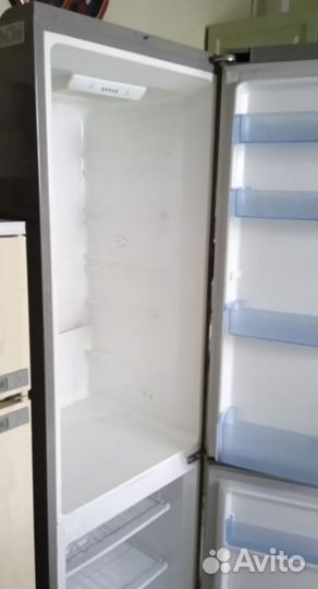 Холодильник на запчасти