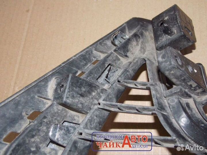 Решетка бампера передняя левая Hyundai Sonata 8 DN