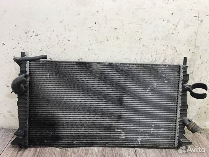 Радиатор двс Ford Focus 2 hwda 2008