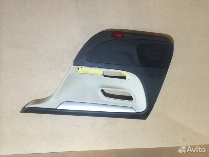 Обшивка двери Volkswagen Passat CC