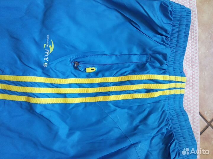 Костюм спортивный новый