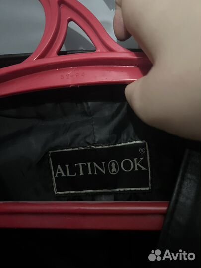 Жилетка женская кожаная винтаж