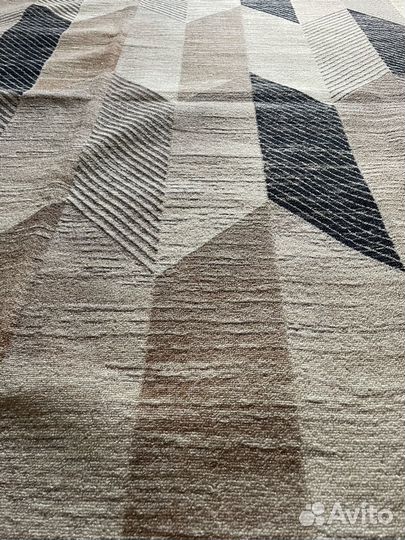 Ковер 3 на 4 новый