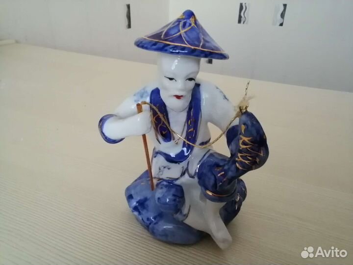 Фарфоровые статуэтки