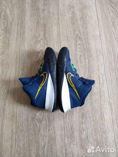 Баскетбольные кроссовки Nike kyrie flytrap 4