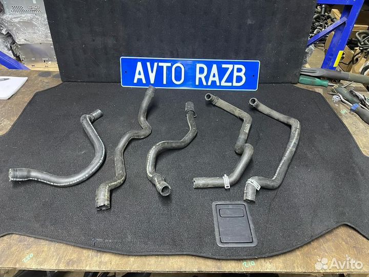 Патрубки шланги охлаждения на Мерседес к2
