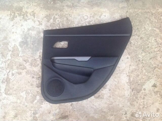 Обшивка двери задней правой Kia Rio 2011 - 2017
