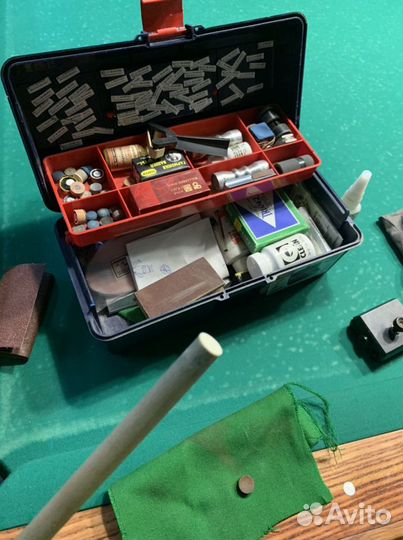 Замена наклейки на бильярдных киях