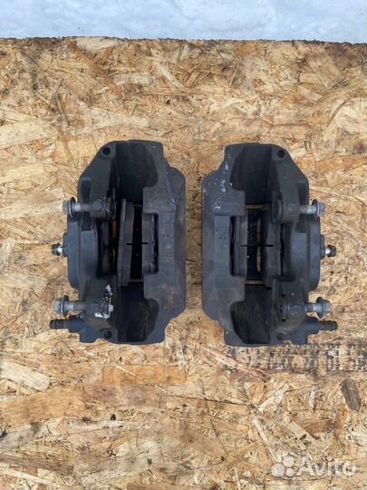 Передние суппорта Toyota Crown S200,Lexus