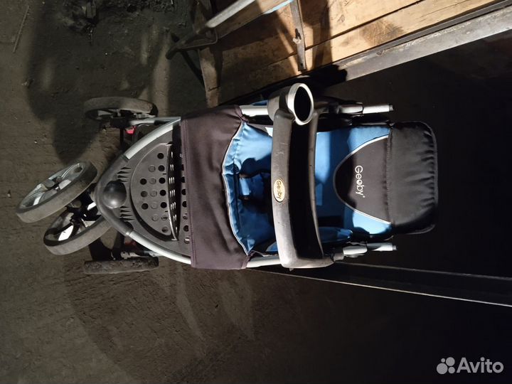 Прогулочная коляска