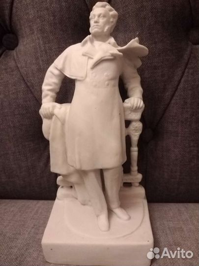 Фарфоровые статуэтки лфз
