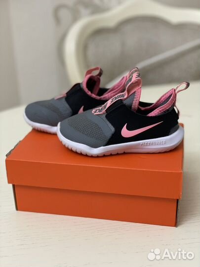 Кроссовки nike оригинал на девочку