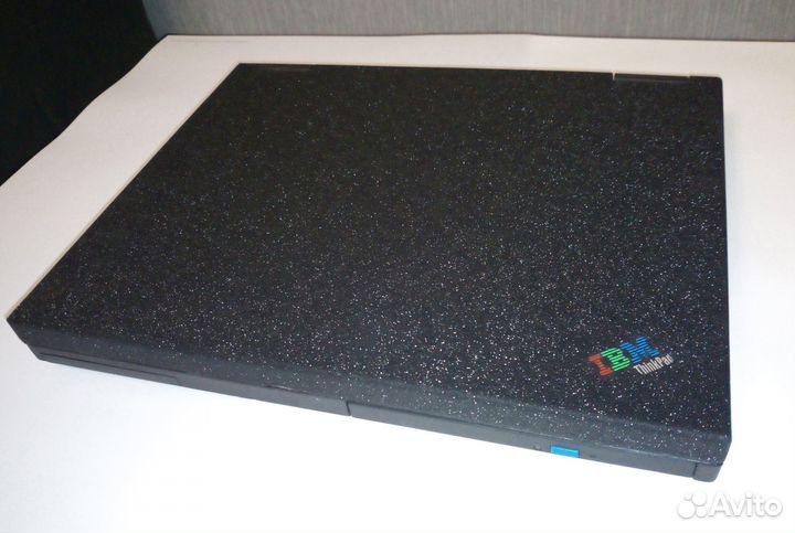 Древний ноутбук