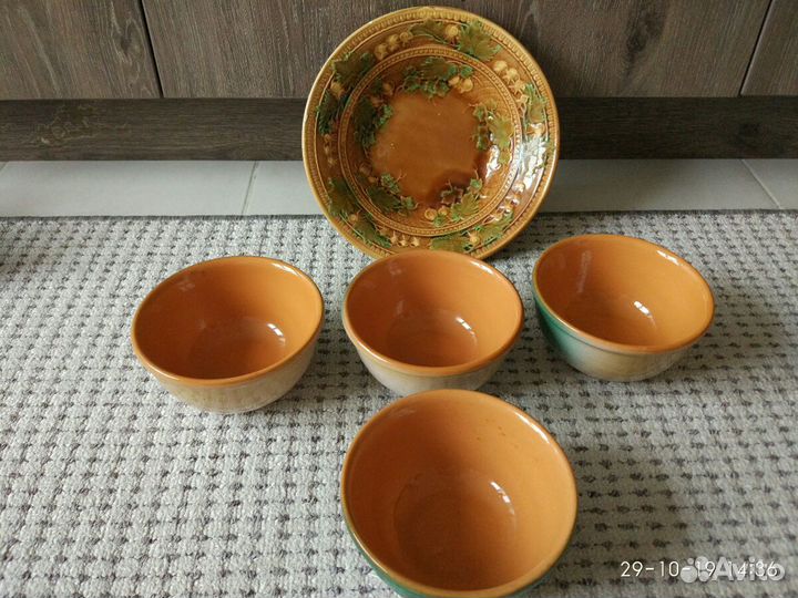 Керамика: кувшины, тарелки