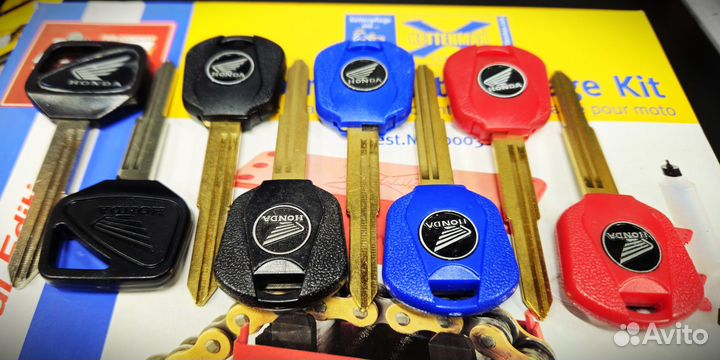 Ключи на мотоциклы Honda с чипом Hiss