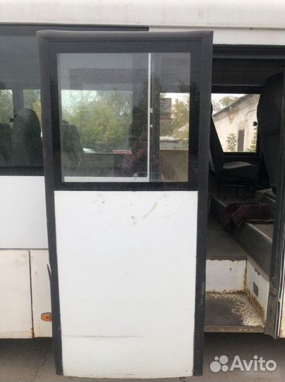 Дверь боковая на Hyundai County