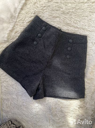 Отдам даром женские вещи