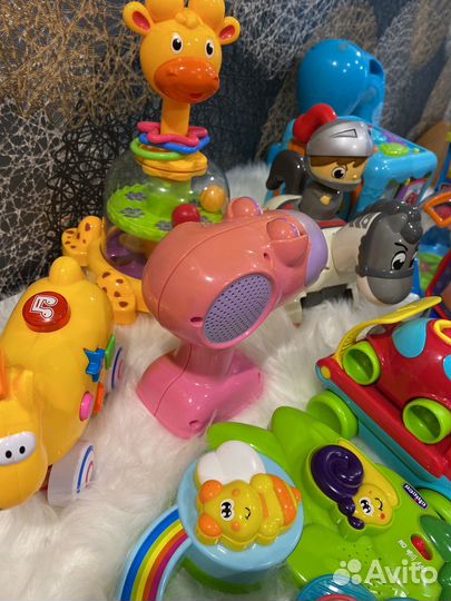 Развивающие игрушки фирменные штучно пакетом