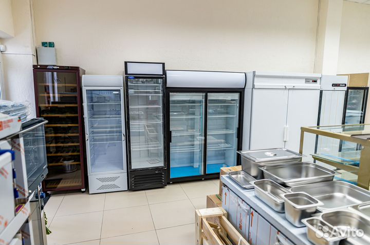 Холодильный шкаф Бирюса 152