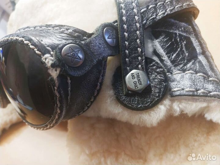 Шапка пилота, шлем, байкерская атрибутика