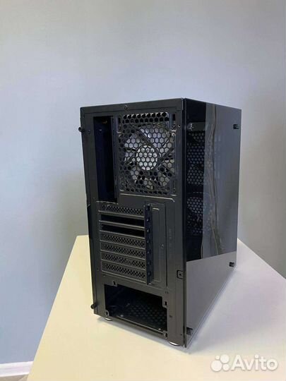 Корпус AeroCool Python