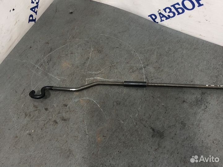 Упор капота Nissan Sanny FB15