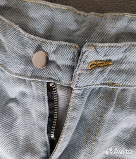 Летние светлые джинсы