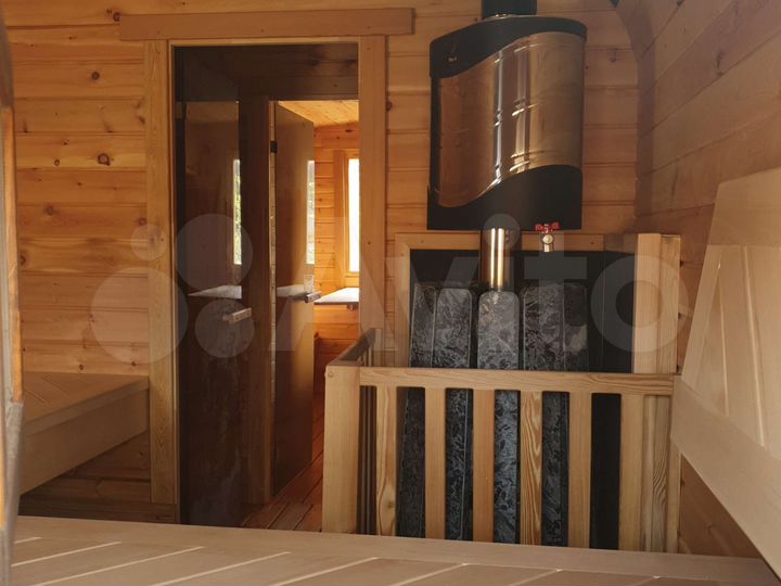 Коттедж 30 м² на участке 5 сот.