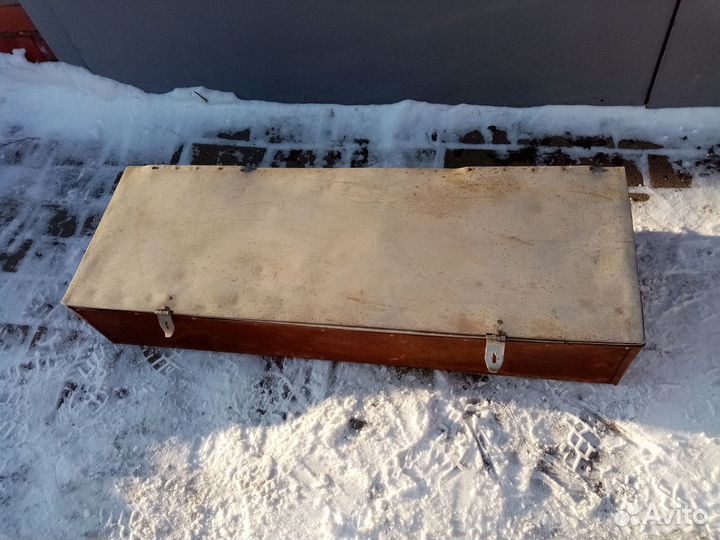 Сейф металлический, надежный,раритетный